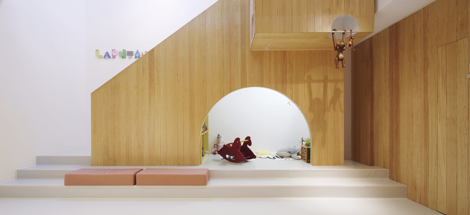 厦门 LAPUTAN 亲子餐厅 | 共想设计现代餐饮-