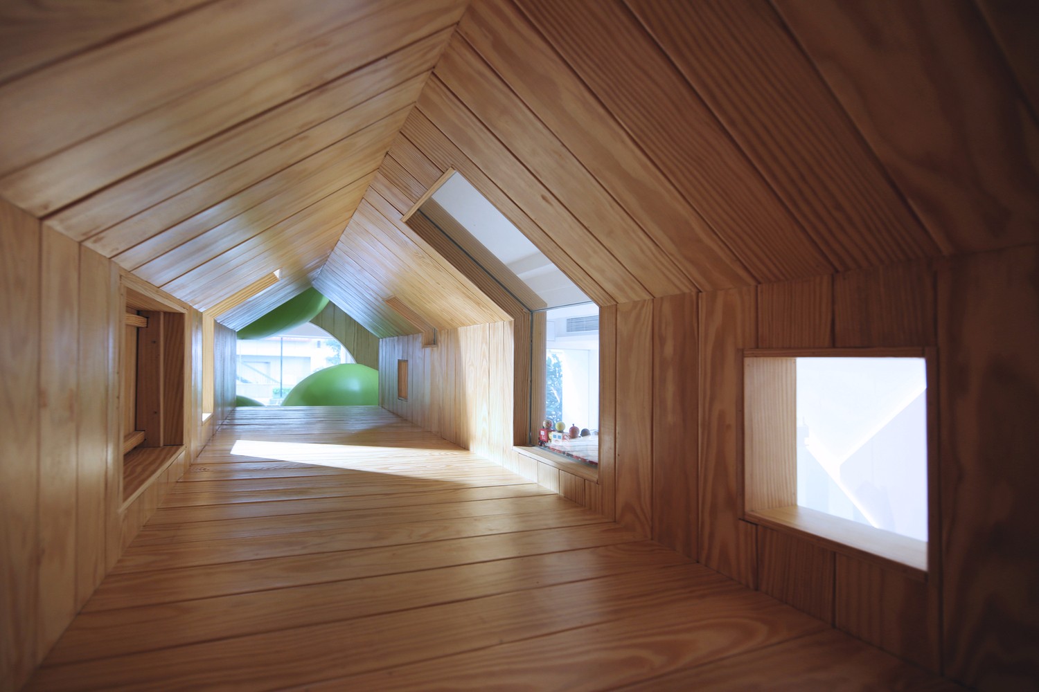 厦门 LAPUTAN 亲子餐厅 | 共想设计现代餐饮-