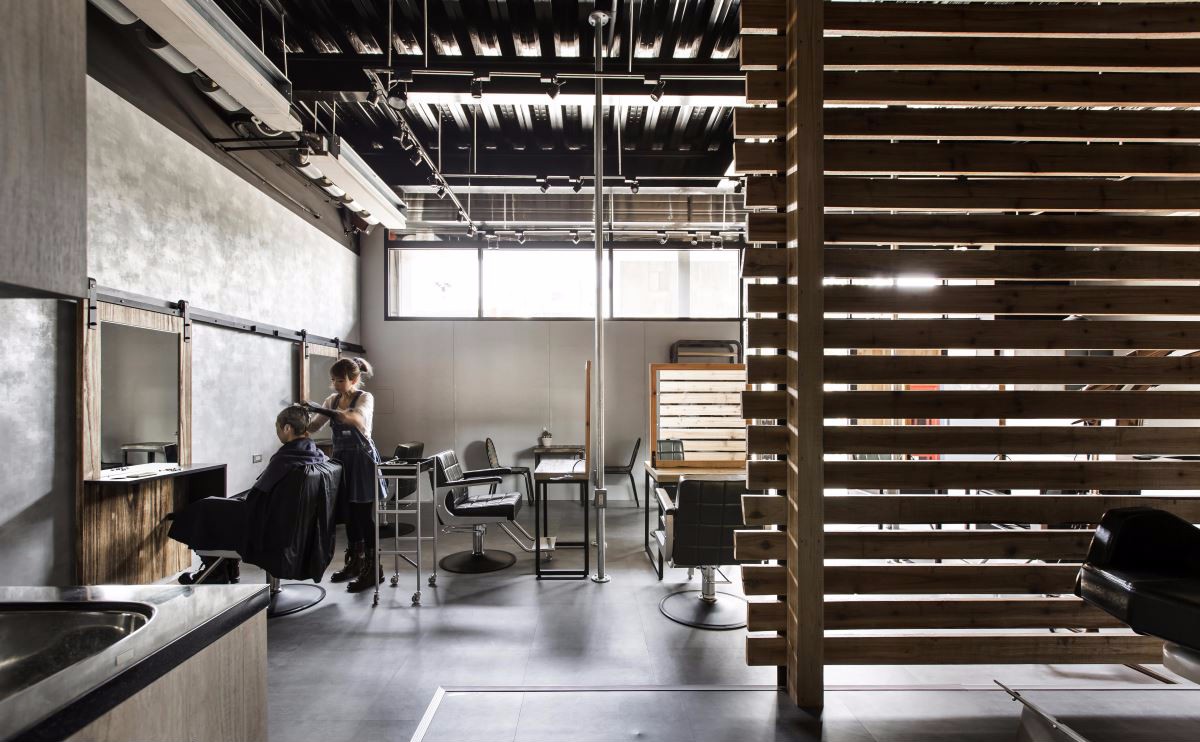 85㎡日式工业风发廊 凝聚质朴温暖的时髦能量工业风日式美容养生-发现世界优质案例