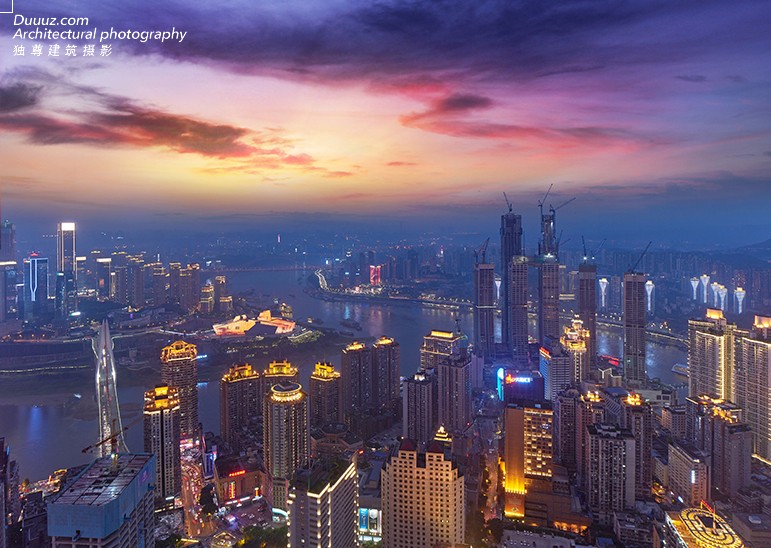 重庆 350米63层的高度,重新定义了城市高空精品酒店 360°双江全景