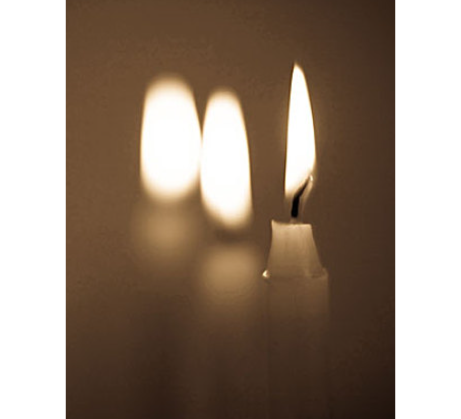 1542769712943680.png 烛光_副本.png