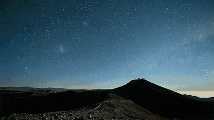 梦幻绽放午夜蓝,且观星河入梦,千载时空斗转