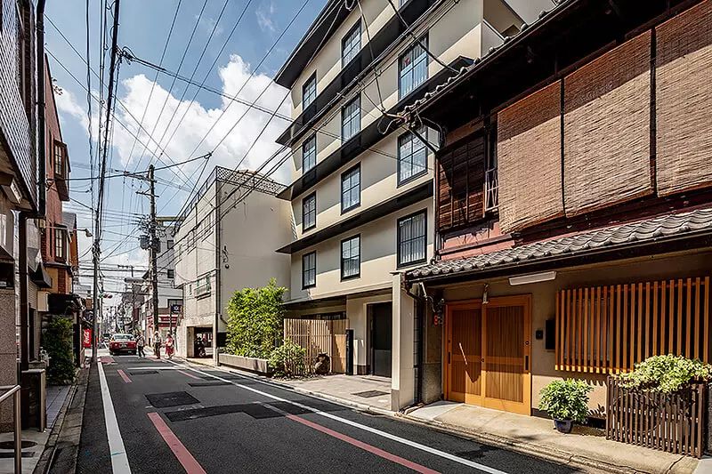 日本第一家横跨京都的分散酒店,演绎极致禅宗风
