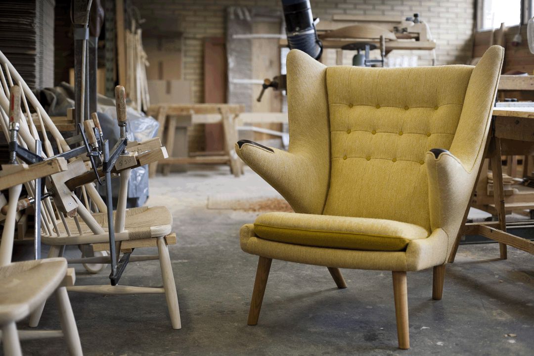 泰迪熊椅 (the teddy bear chair)