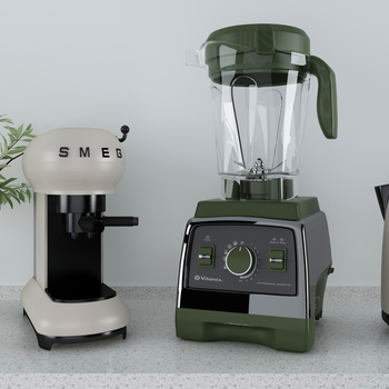 现代厨房电器咖啡机榨汁机