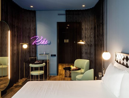马德里 Axel 酒店，想睡在 Almodóvar 的电影里吗？ | elequipo creativo