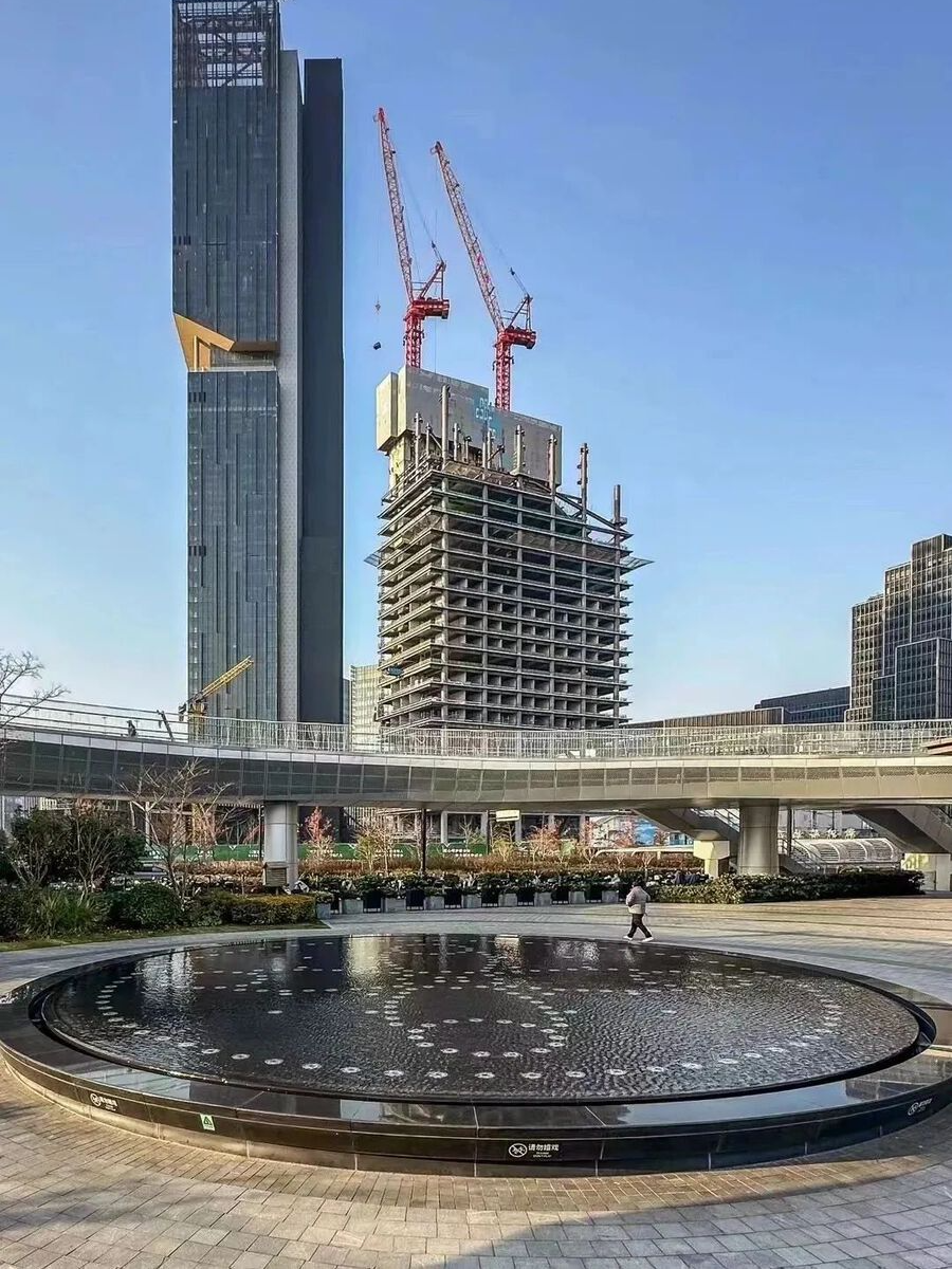 奥雷·舍人丨上海杨浦‘第一高楼’