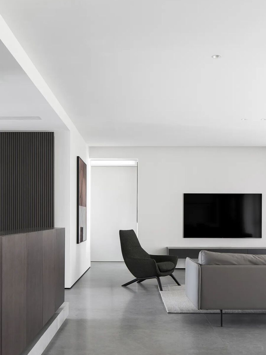 190㎡现代极简私宅，深棕与白色打造的雅致空间 | 现象设计