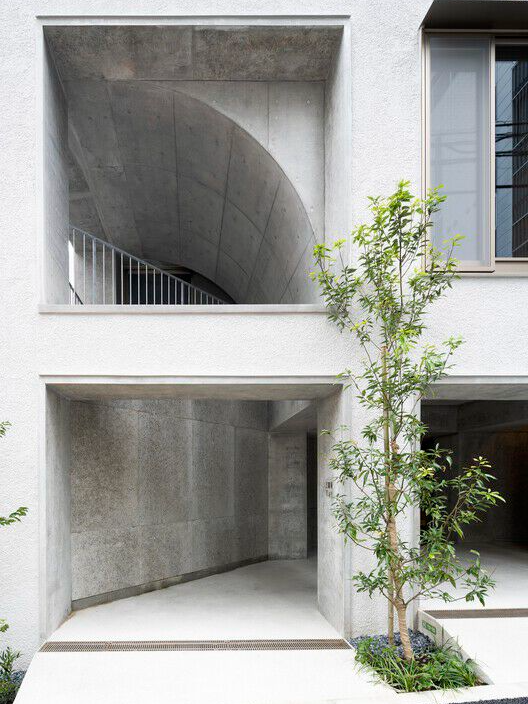  伊藤博之建筑设计丨Mikumizaka 公寓