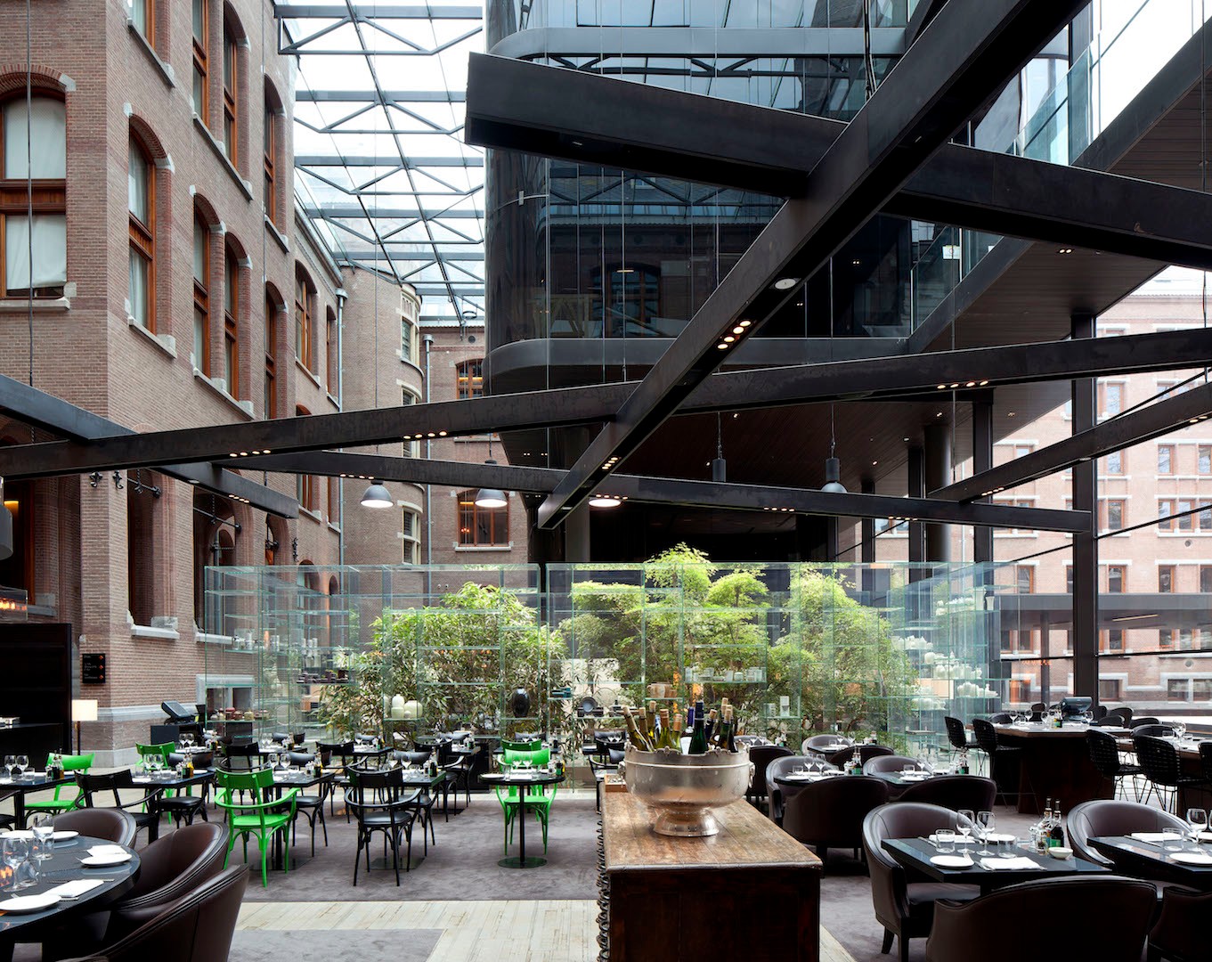 阿姆斯特丹前音乐学院改造现代化酒店