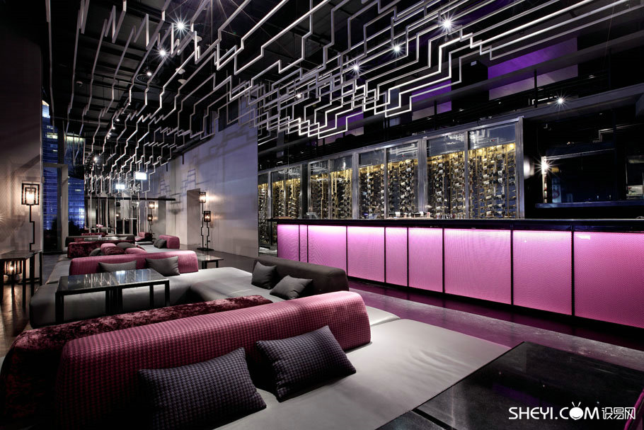 哦,酒吧,你把我灌醉