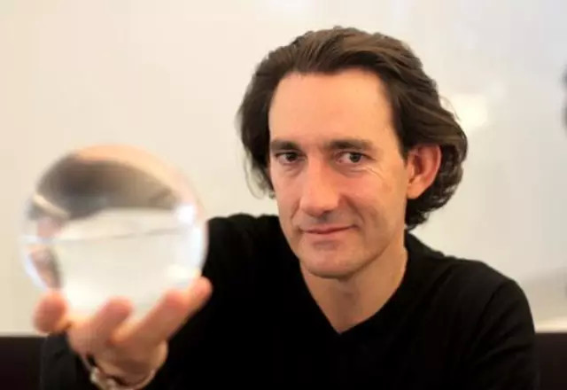 无界设计鬼才fendi芬迪御用设计师gwenaelnicolas