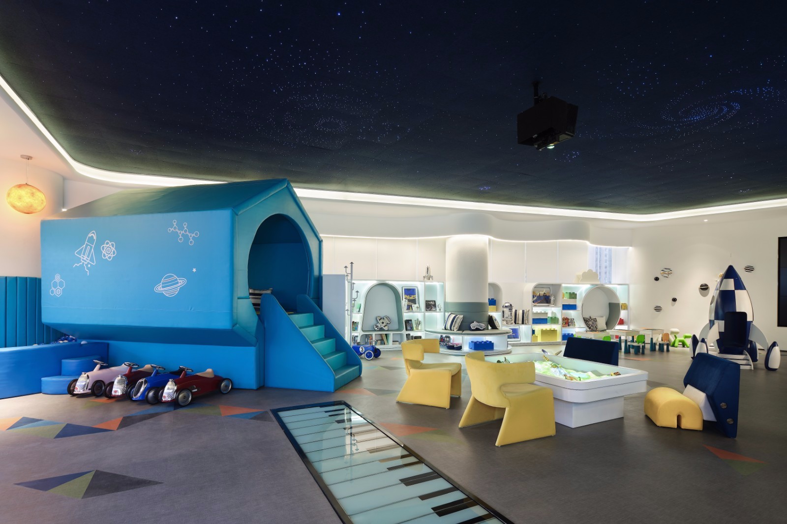 1225穿梭于光影流线奇幻空间把未来拉进现时lsdcasa葛亚曦儿童娱乐区