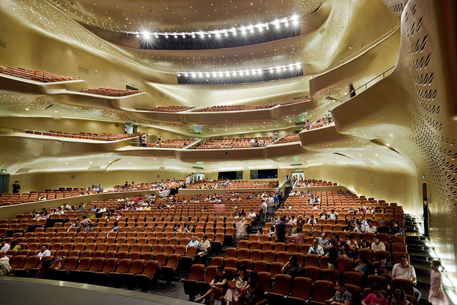 “筑”在剧院的声音(Ⅰ) ——广州大剧院的建筑与声学之美 - 知乎