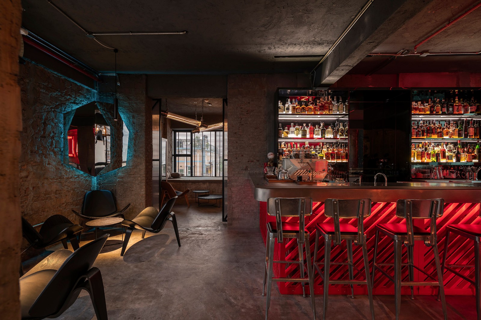 复古戏剧性空间,深圳Still plus bar酒吧 | Hejidesign-设计案例-建E室内设计网