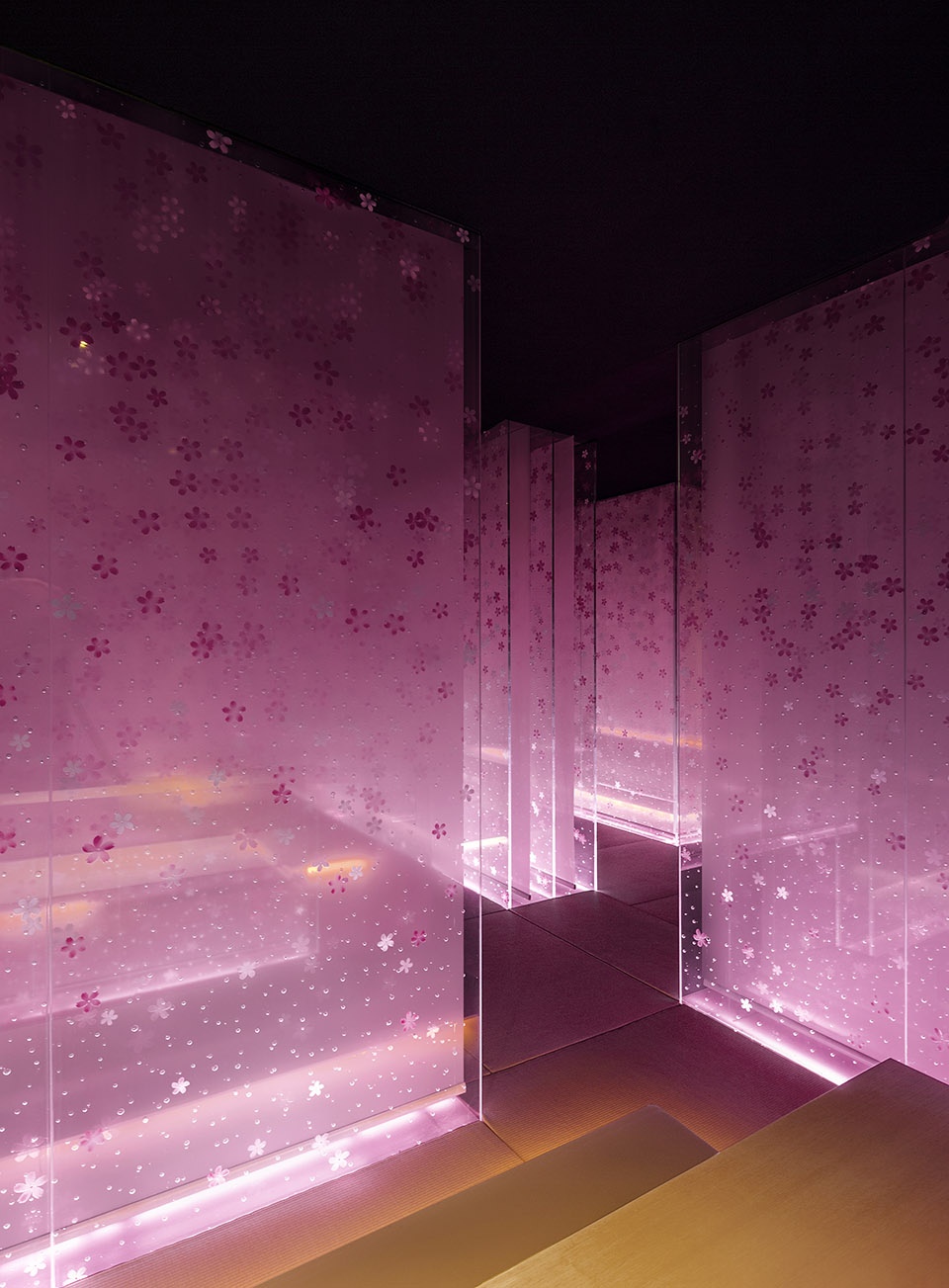 漫天的粉色樱花雨,樱久让日本怀石料理餐厅 | 上海黑泡泡建筑装饰设计