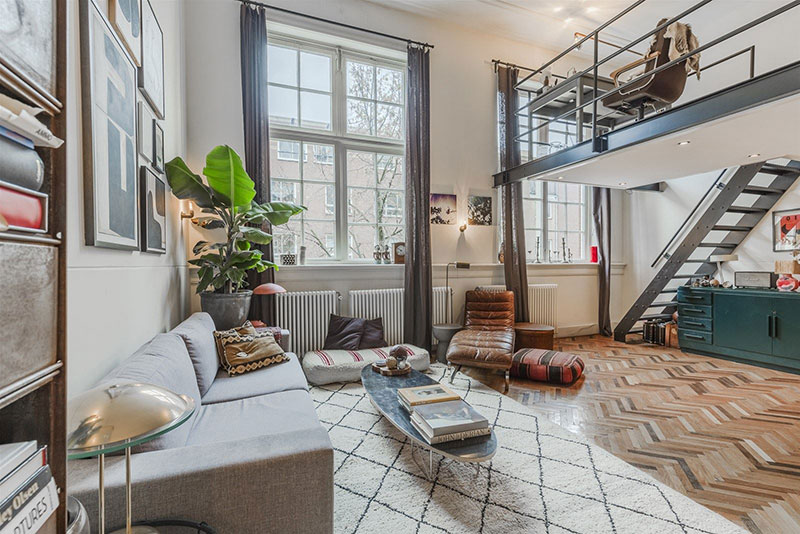 阿姆斯特丹的双层loft住宅,带夹层和迷人的儿童房