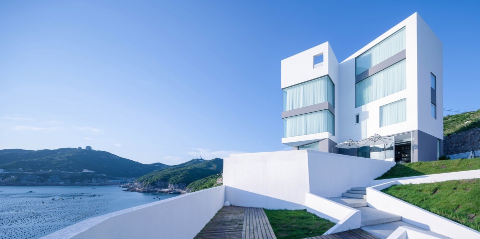 ▼民宿外观近景,院内路径适当拉长客人入住的行走路线