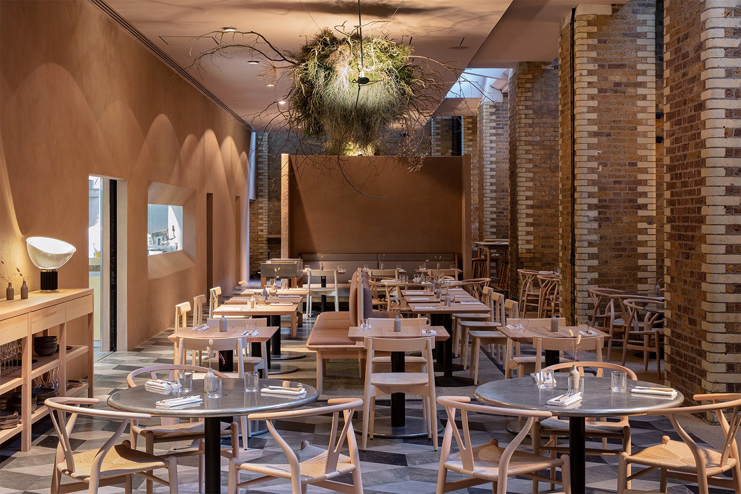 澳门伦敦人的丘吉尔餐厅为饕客带来英式用餐体验 - BANG!