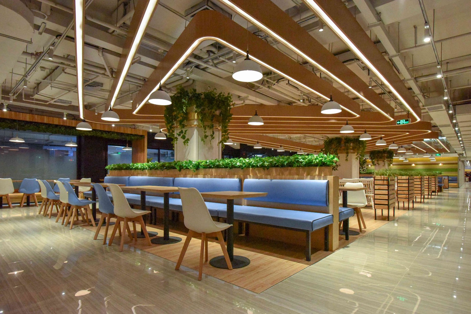 餐饮设计·中粮创芯食堂，现代化绿色生态食集-设计案例-建E室内设计网