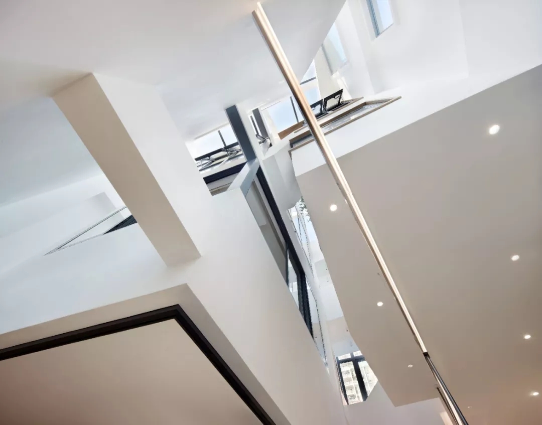 一对85后年轻人的最美婚房 | 谢英凯