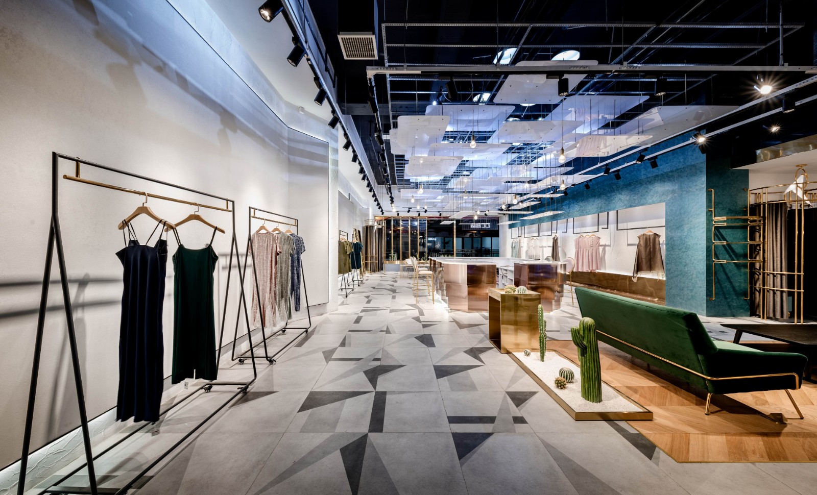 gj-345利嘉商业城cc名店女装-建e室内设计网-设计案例