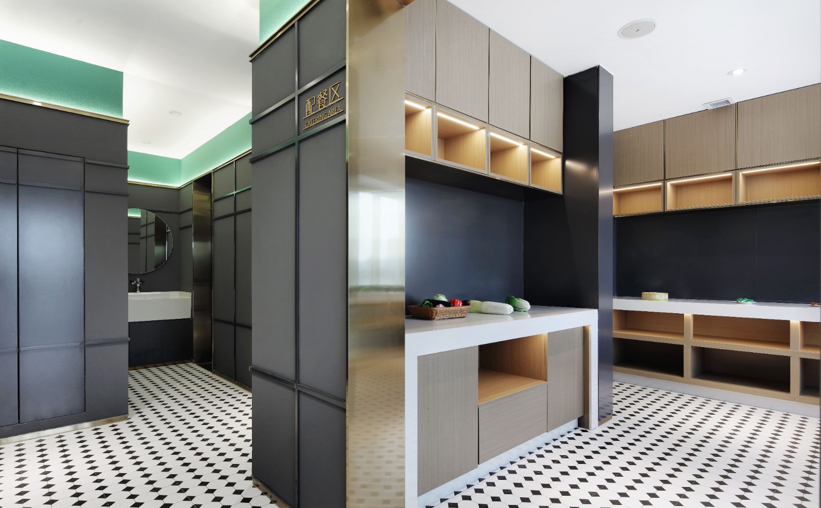 备餐区与餐厅的整体色调一脉相承,纯净高洁.