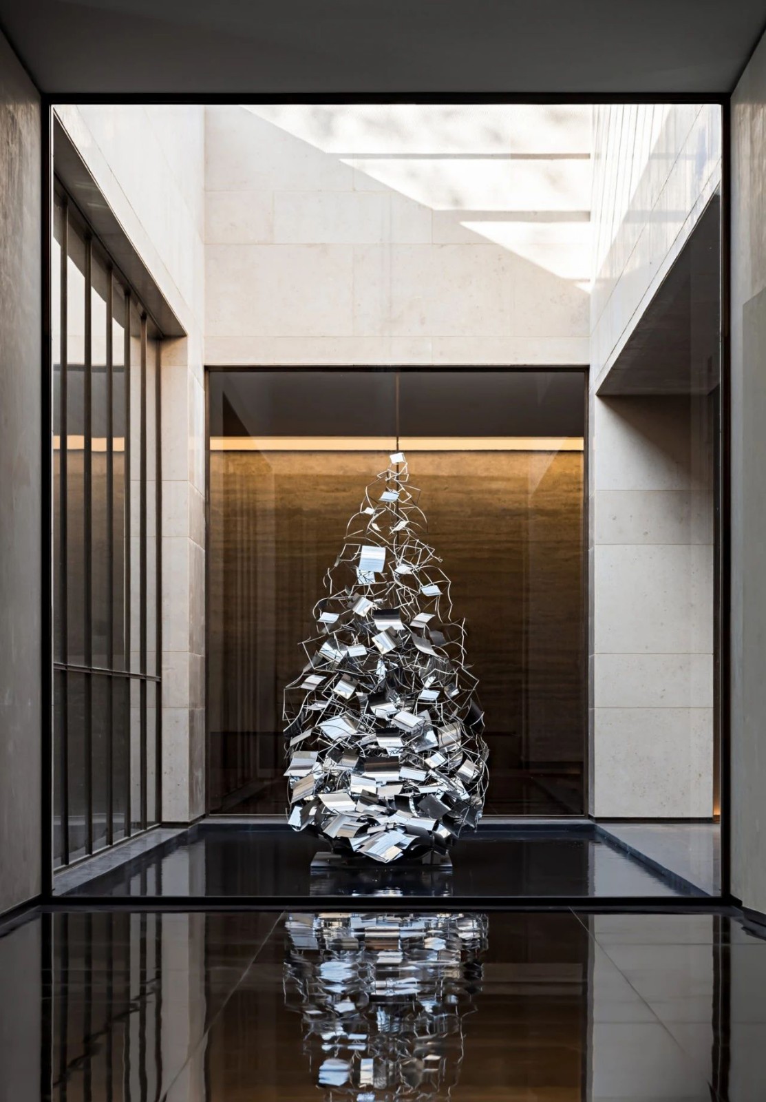 波光潋滟流淌于地下空间的城市之光集艾设计