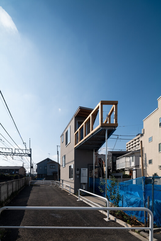 33㎡住宅重建，造型奇特 | Takehiko Suzuki