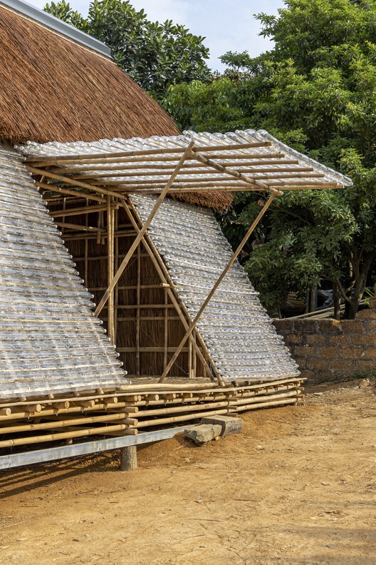 适应气候变化，漂浮竹屋 | H&P Architects
