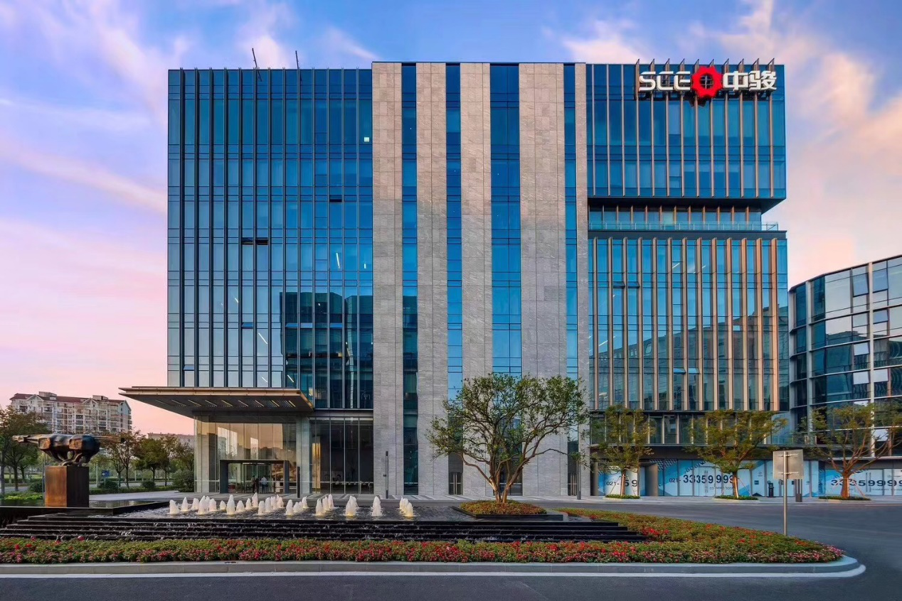 极简主义回归办公本源funwork上海中骏广场盛大开业