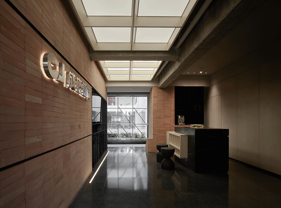 建e首发岑立辉模糊边界的办公场所