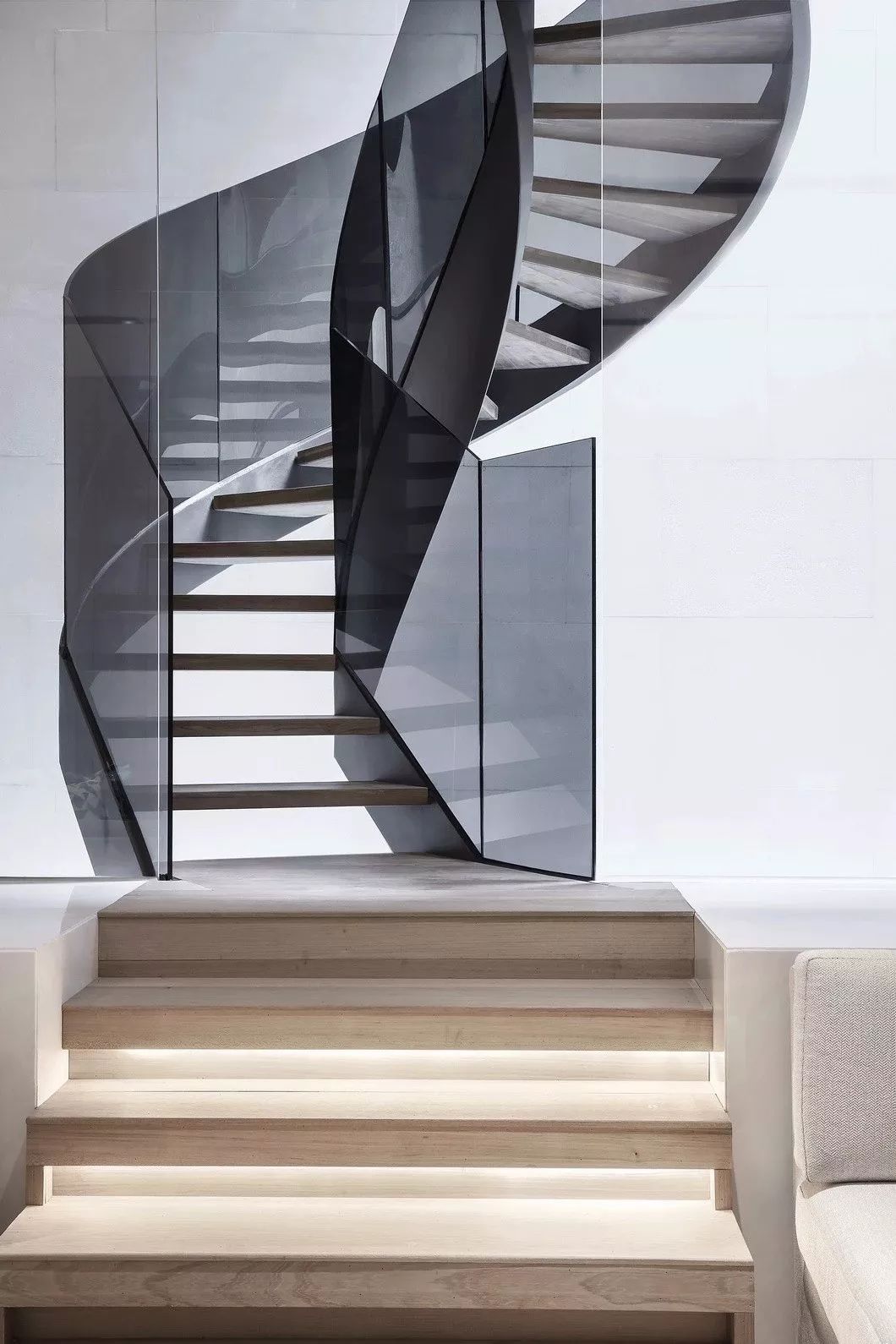 设计就要黑白配