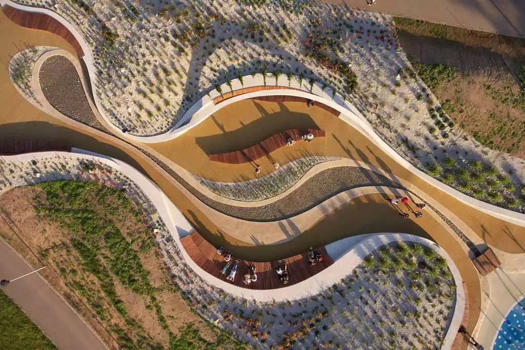 上帝曲线极致空间020210个灵动的曲线设计案例