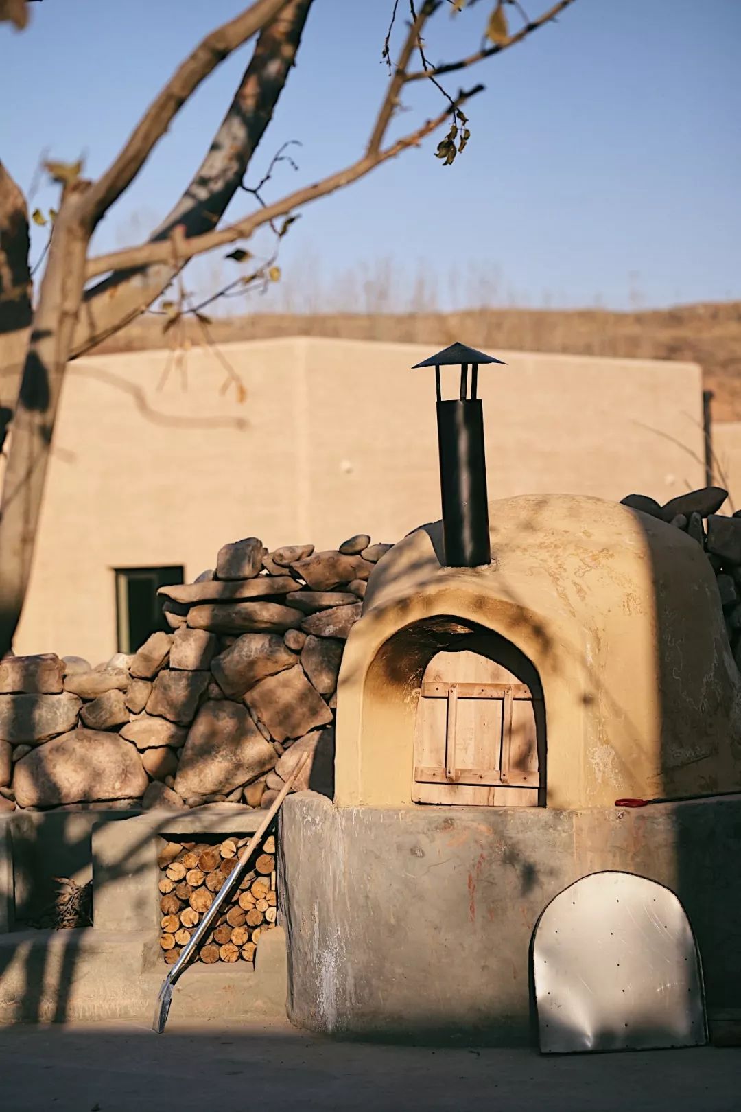 沙漠戈壁黄河绿洲02这5家民宿在大西北的荒漠里造了个最美民宿聚落