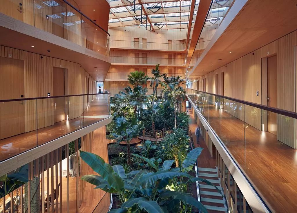 荷兰阿姆斯特丹Jakarta酒店，刚开业就斩获建筑环保大奖设计案例