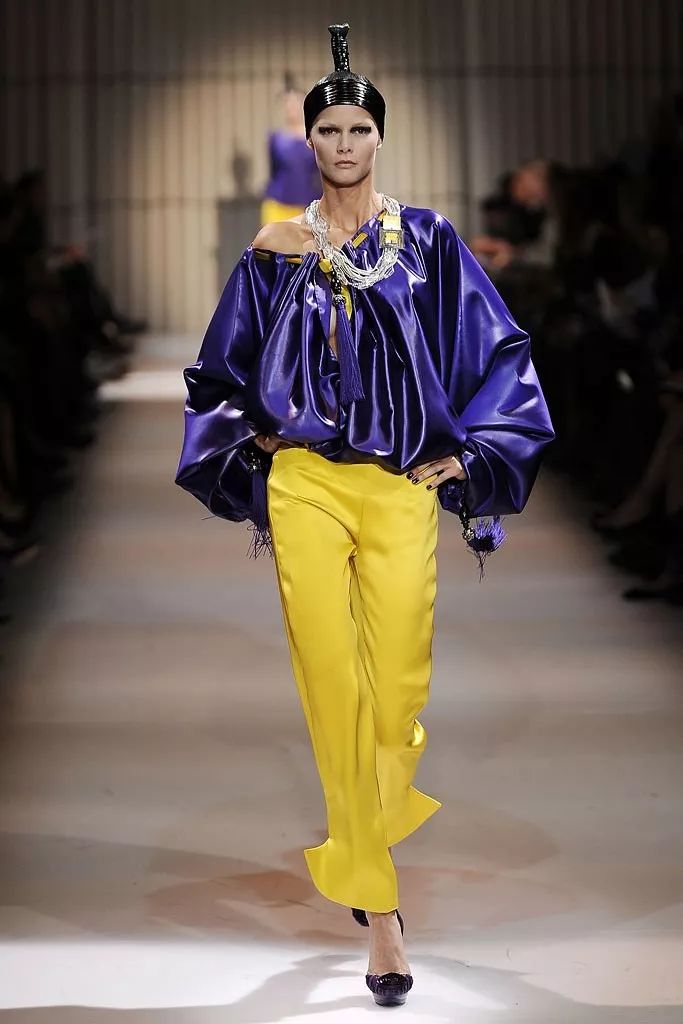 巧搭对比色戏剧魅力的家居盛宴搅动极致色彩诱惑