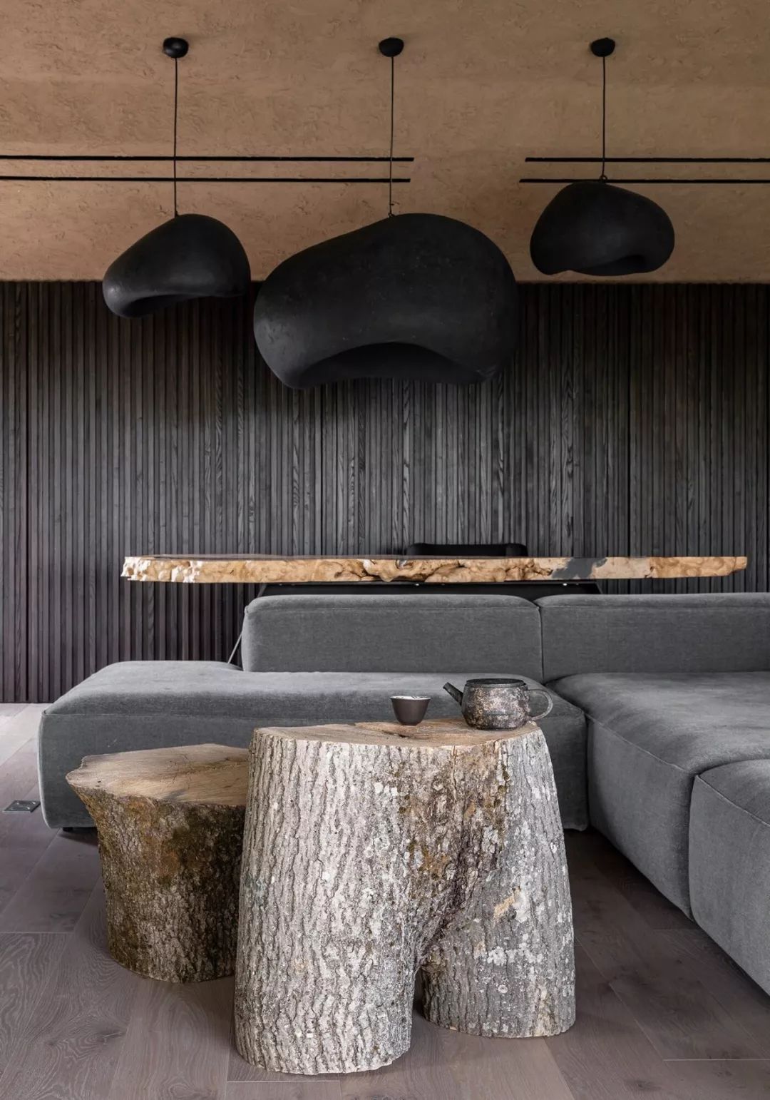 在这里安顿寂静和舒适,自然和技术,激情和禅意.只有侘寂才能做到.