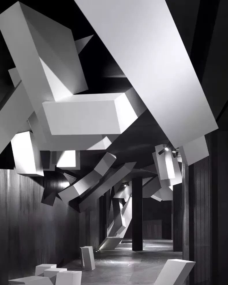 2019年顶级设计共同关键词艺术感