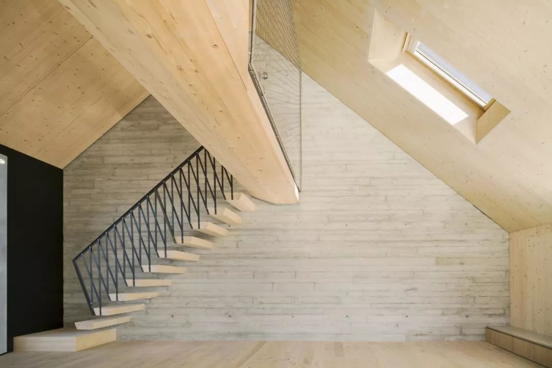 光空间形式 Pool Leber 设计头条