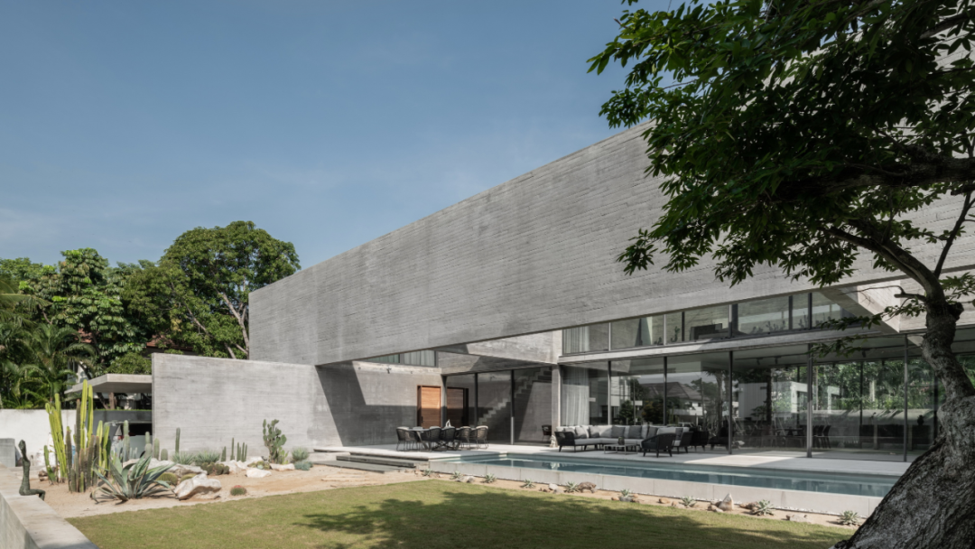 1500㎡ 全混凝土别墅，用木纹呈现永不褪色的质感  | Stu/D/O Architects设计案例