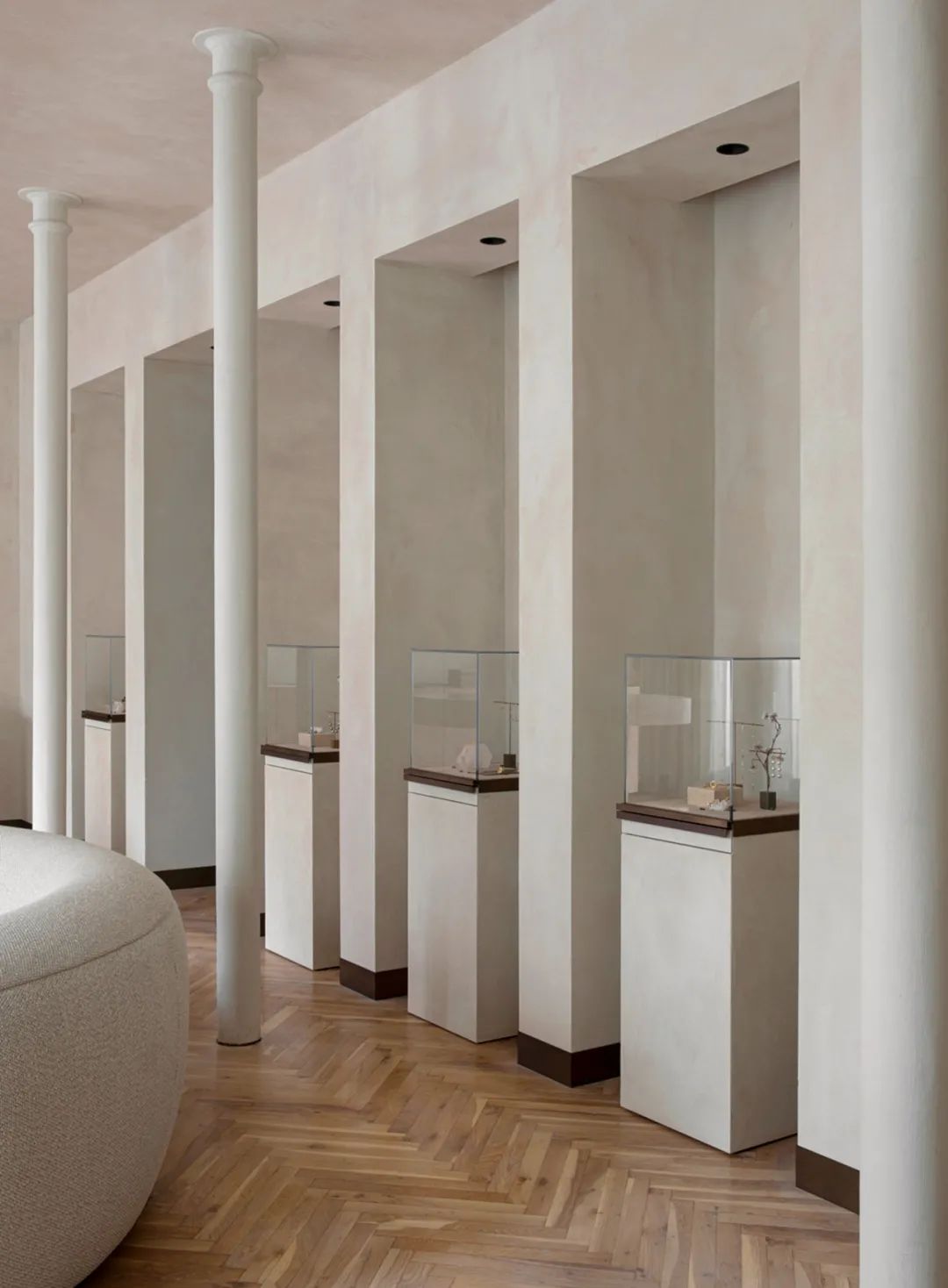 为感官而设计的空间：Dulong陈列室 | Norm Architects