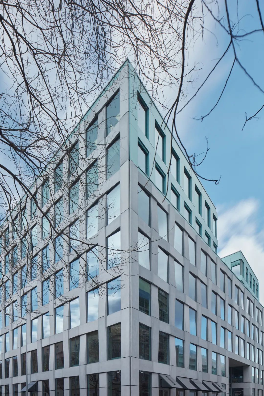 编织的外立面办公大楼 | adns建筑事务所