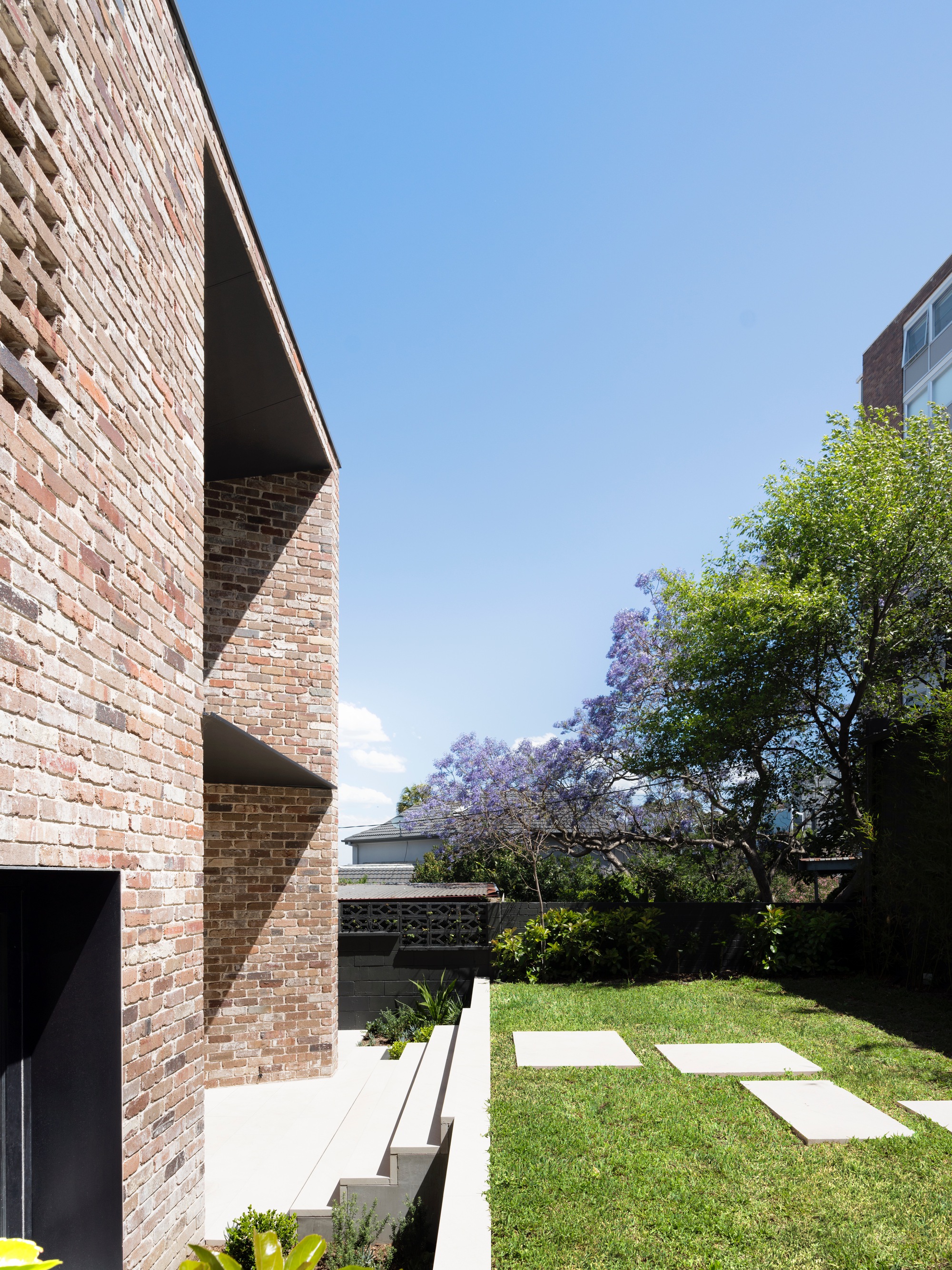 the rose house 玫瑰屋-建e网设计案例移动端