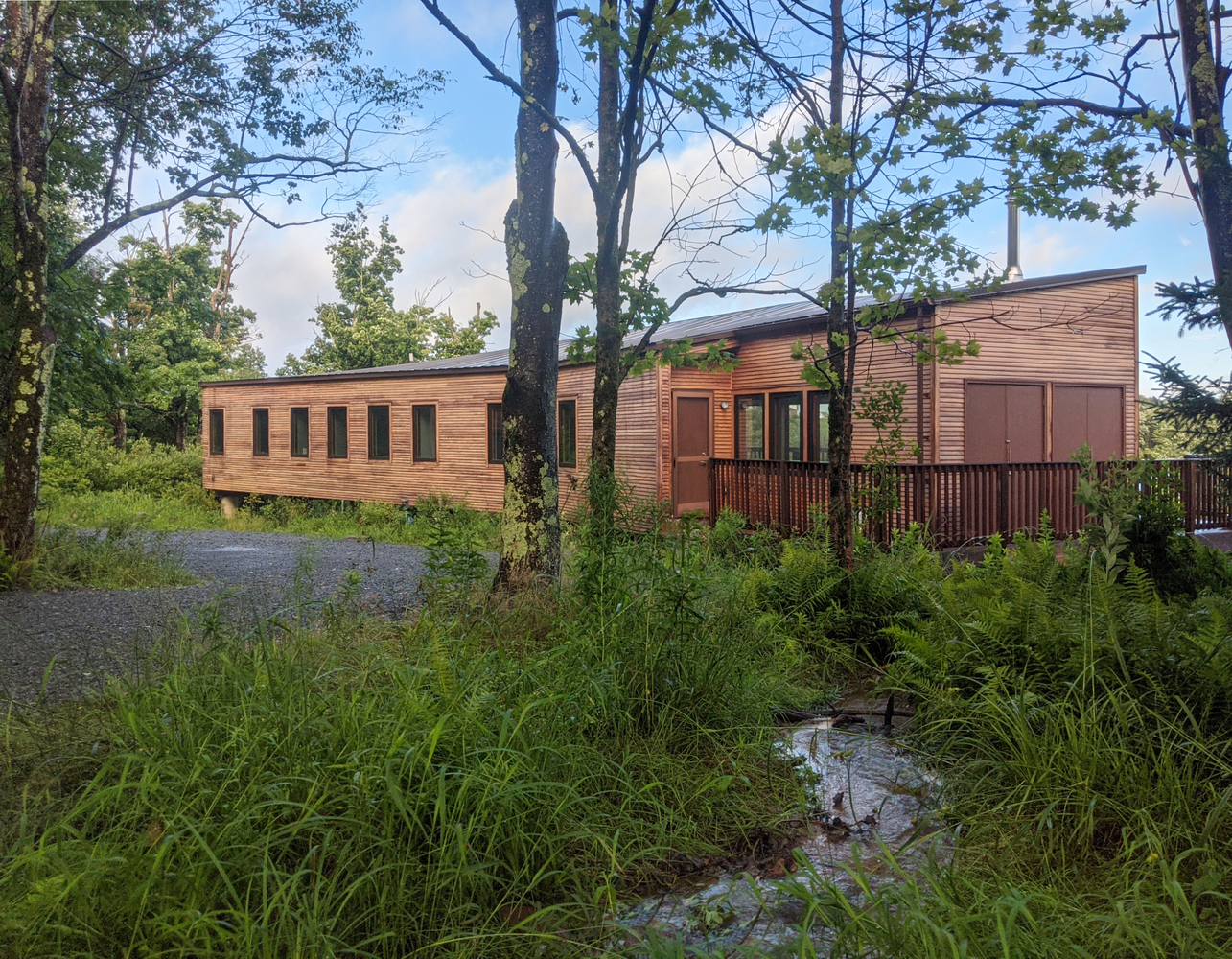 106㎡Cranberry Pond House建E网设计案例