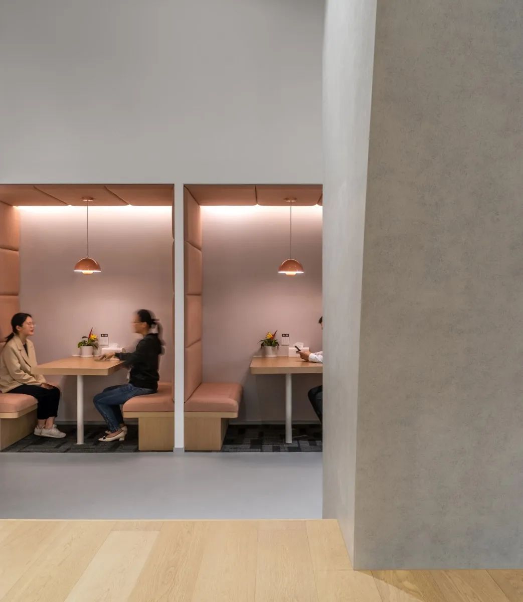 深圳XtalPi办公室设计，创意照明+建筑元素打造明亮空间