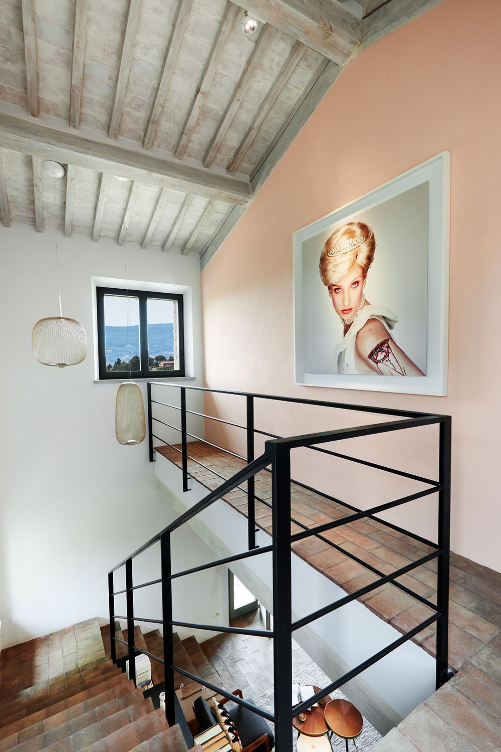 意大利多彩现代别墅，以当代艺术调味生活