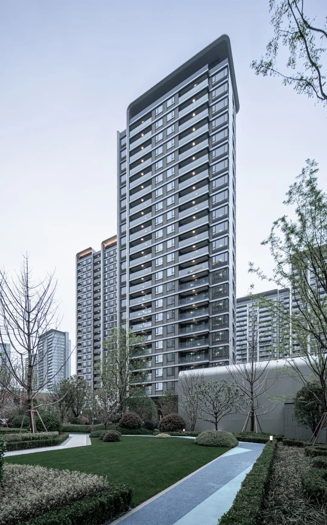 视觉,line 摄影:奥观建筑视觉,line 临安十锦台在建筑顶部的处理上